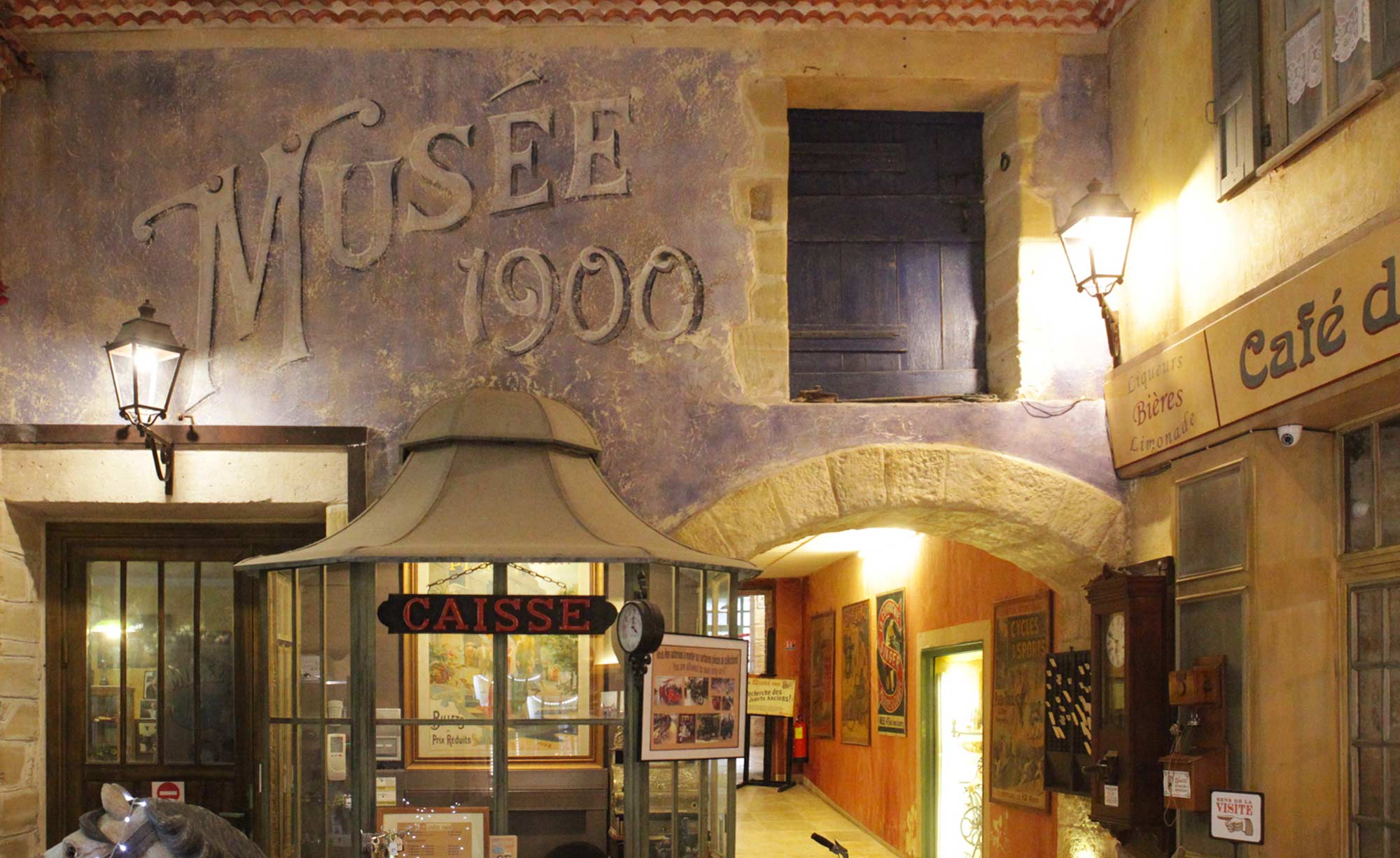Musée 1900 - plus de 3000 pièces de collection dans le Gard